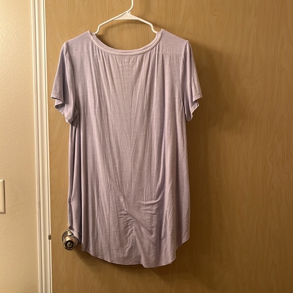 Light Purple, Size Large American Eagle Soft and Sexy tee. - Picture 2 of 2